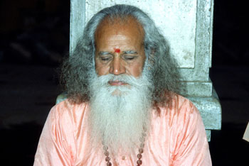 Sri Swami Satchidananda - Integral Yoga Magazine