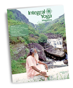 Integral Yoga Magazine Summer 2013 Cover