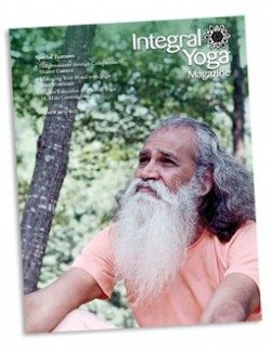 Integral Yoga Magazine 2015 Summer cover